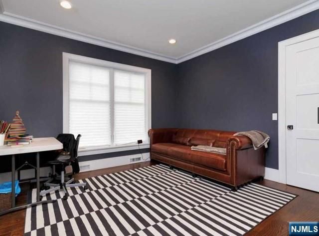 82 Copley Avenue, Teaneck, NJ 07666