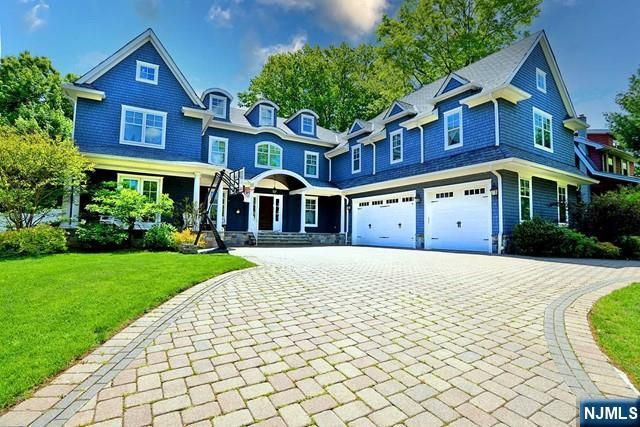 82 Copley Avenue, Teaneck, NJ 07666