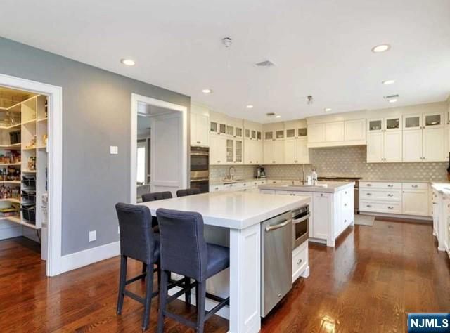 82 Copley Avenue, Teaneck, NJ 07666