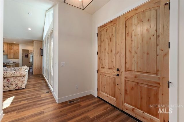 6810 S Pemberley Way, Meridian, ID 83642