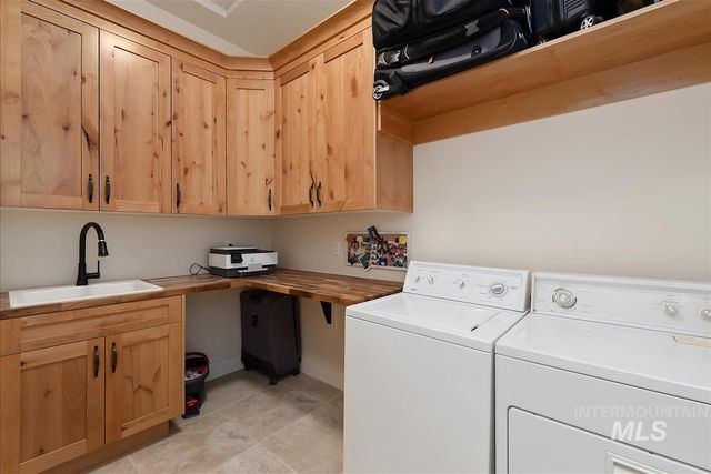 6810 S Pemberley Way, Meridian, ID 83642