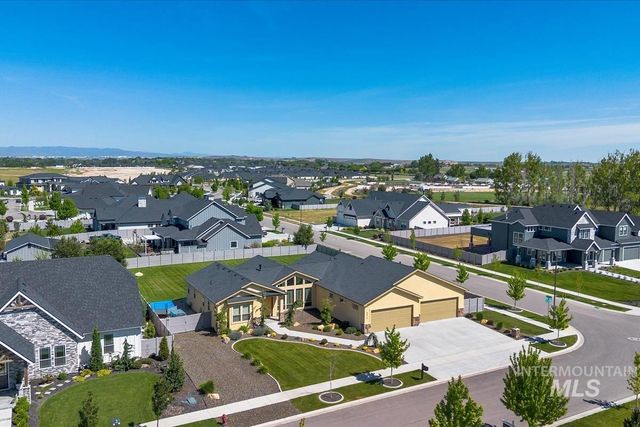 6810 S Pemberley Way, Meridian, ID 83642