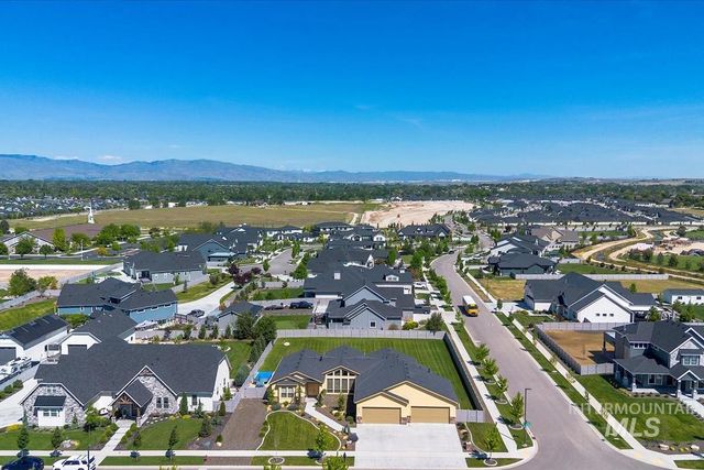6810 S Pemberley Way, Meridian, ID 83642
