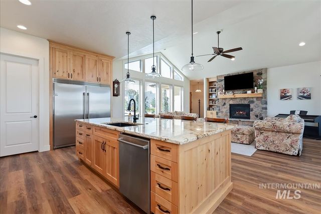 6810 S Pemberley Way, Meridian, ID 83642