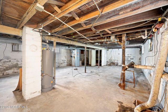 910 Woodward Avenue, Toledo, OH 43608