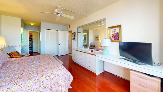 2500 PARKVIEW DR 902, Hallandale Beach, FL 33009