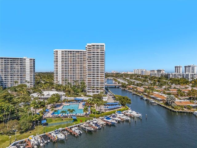 2500 PARKVIEW DR 902, Hallandale Beach, FL 33009