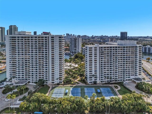 2500 PARKVIEW DR 902, Hallandale Beach, FL 33009