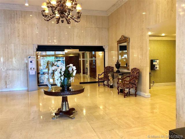 2500 PARKVIEW DR 902, Hallandale Beach, FL 33009