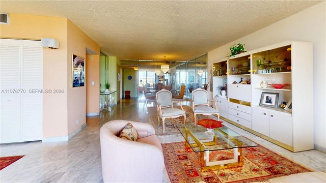 2500 PARKVIEW DR 902, Hallandale Beach, FL 33009