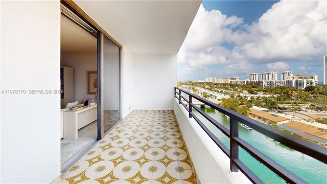 2500 PARKVIEW DR 902, Hallandale Beach, FL 33009