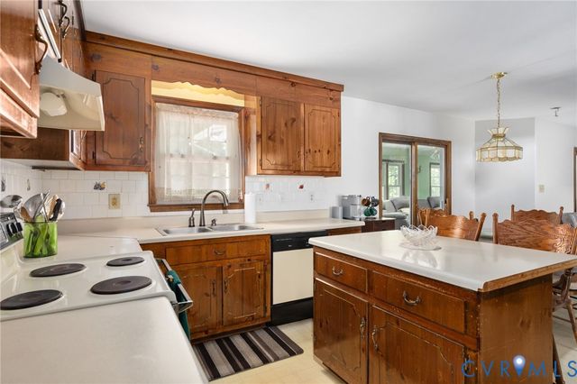 7700 Bold Forbes Ln, Midlothian, VA 23112