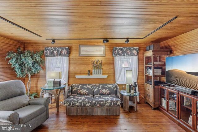 408 N NORTH MAIN ST, Barnegat, NJ 08005