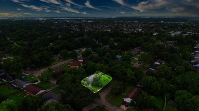 5911 Dawnridge Drive, Houston, TX 77035
