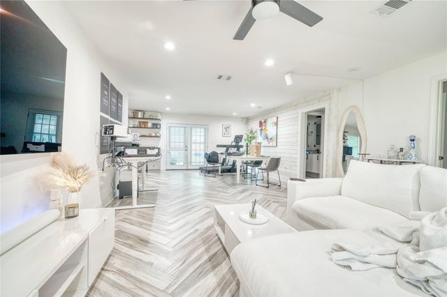 5911 Dawnridge Drive, Houston, TX 77035