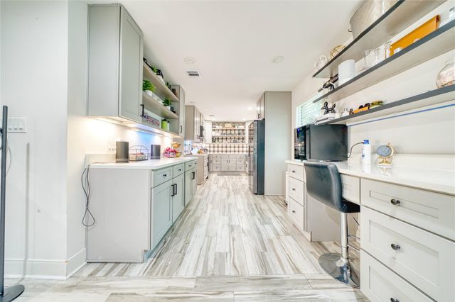 5911 Dawnridge Drive, Houston, TX 77035