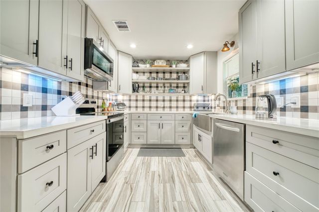 5911 Dawnridge Drive, Houston, TX 77035