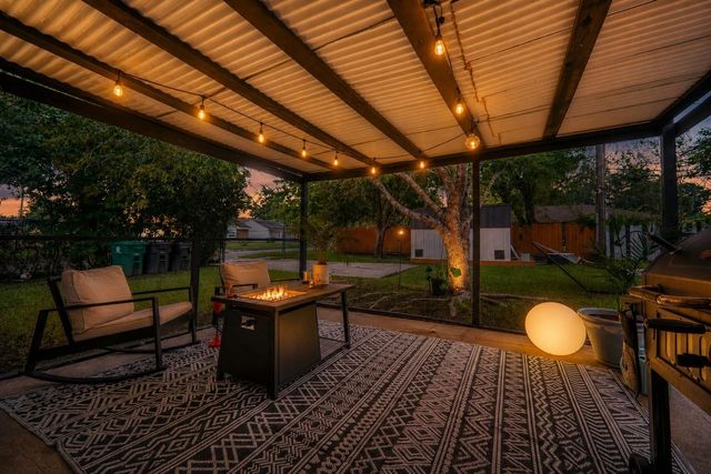 5911 Dawnridge Drive, Houston, TX 77035