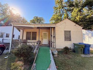 536 Joseph E Lowery NW Boulevard, Atlanta, GA 30314