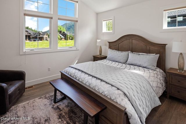 340 N Idaho Club Dr, Sandpoint, ID 83864