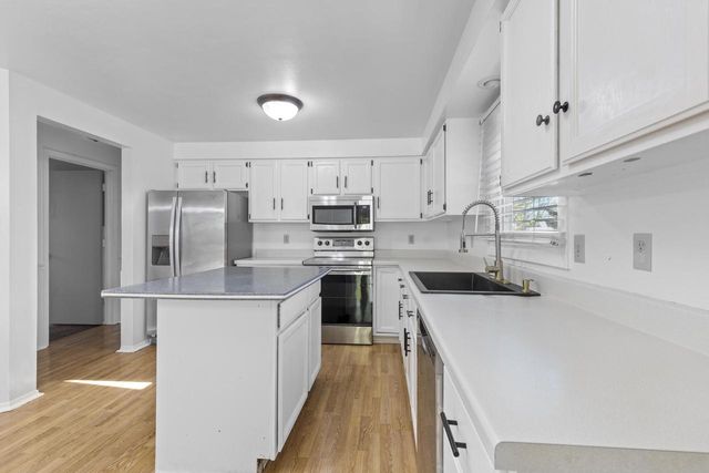 617 N 28th STREET, Sheboygan, WI 53081