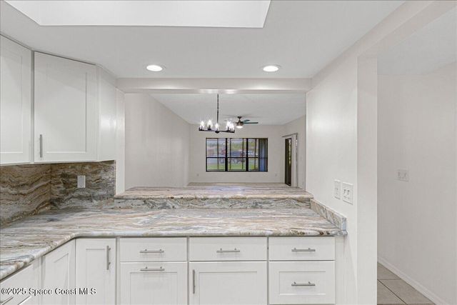 6165 S Mirror Lake Drive 103, Sebastian, FL 32958