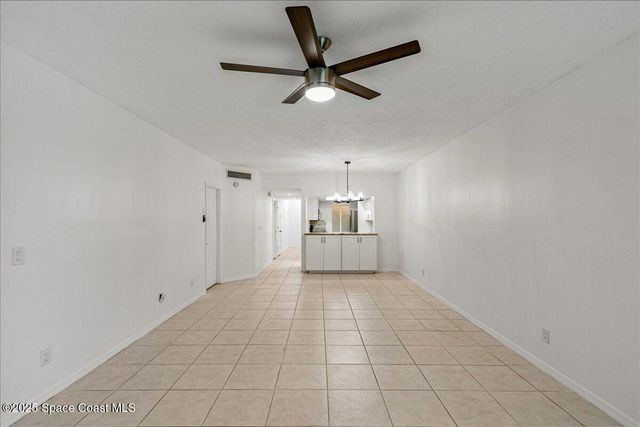 6165 S Mirror Lake Drive 103, Sebastian, FL 32958