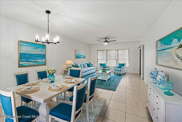 6165 S Mirror Lake Drive 103, Sebastian, FL 32958