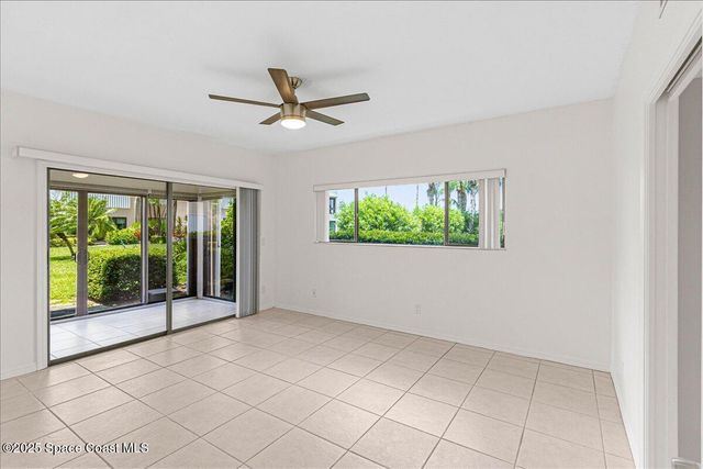 6165 S Mirror Lake Drive 103, Sebastian, FL 32958