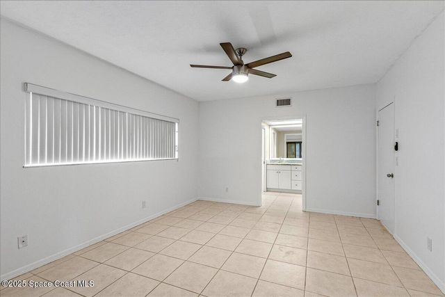 6165 S Mirror Lake Drive 103, Sebastian, FL 32958