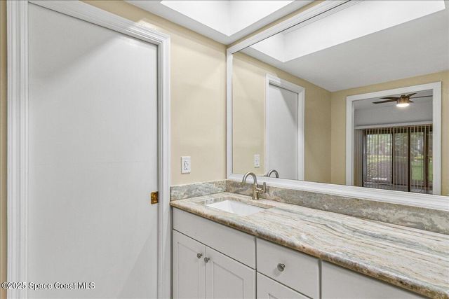 6165 S Mirror Lake Drive 103, Sebastian, FL 32958