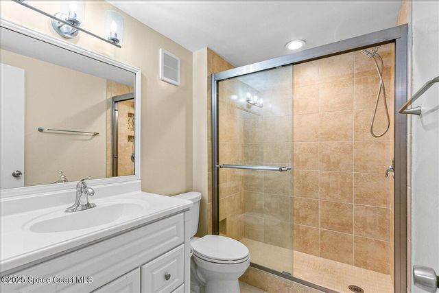 6165 S Mirror Lake Drive 103, Sebastian, FL 32958