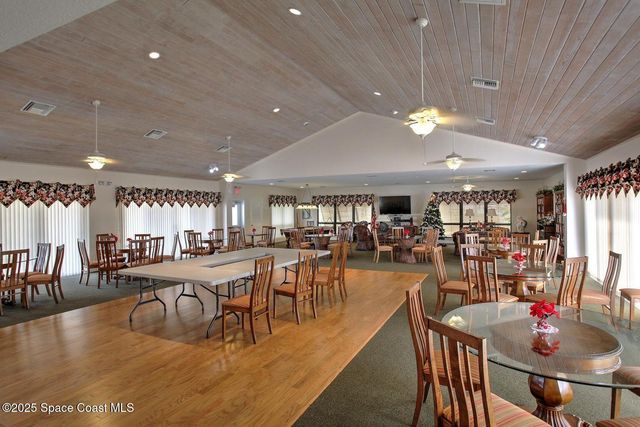 6165 S Mirror Lake Drive 103, Sebastian, FL 32958