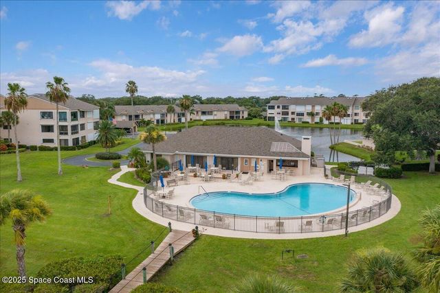 6165 S Mirror Lake Drive 103, Sebastian, FL 32958