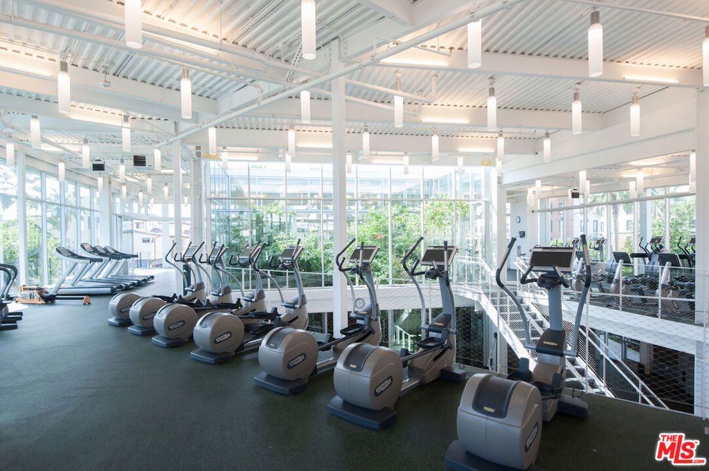 Image 30 of property listing at 12920 Runway Road 360, Los Angeles, CA 90094