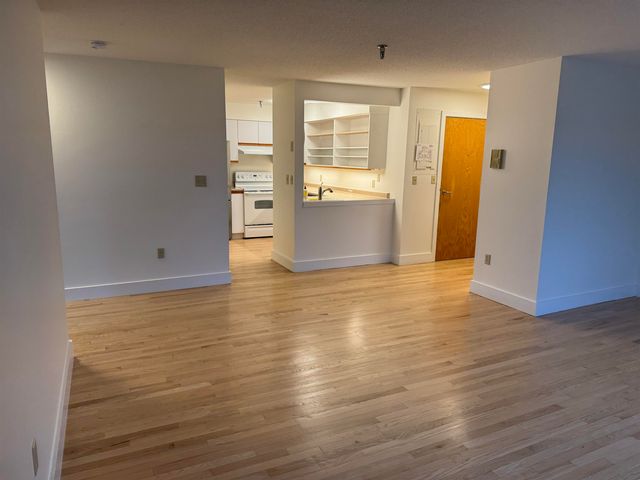 53 Lyme Rd Apt 27, Hanover, NH 03755