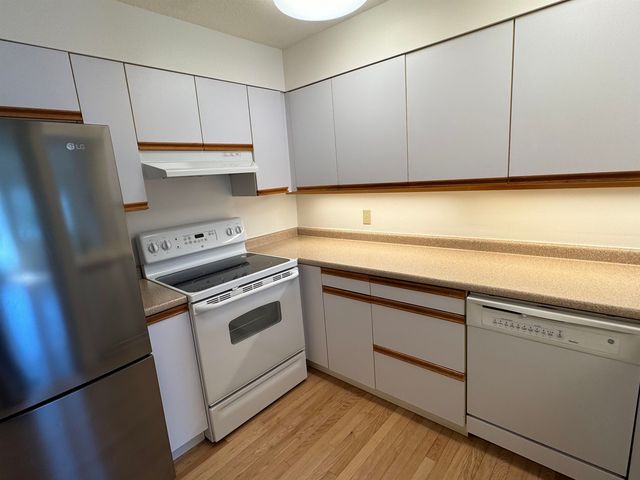 53 Lyme Rd Apt 27, Hanover, NH 03755