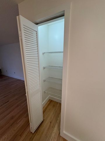 53 Lyme Rd Apt 27, Hanover, NH 03755
