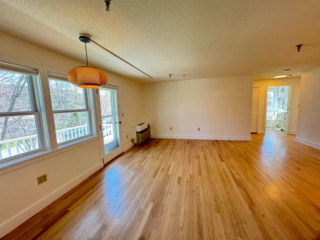 53 Lyme Rd Apt 27, Hanover, NH 03755