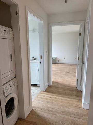 53 Lyme Rd Apt 27, Hanover, NH 03755
