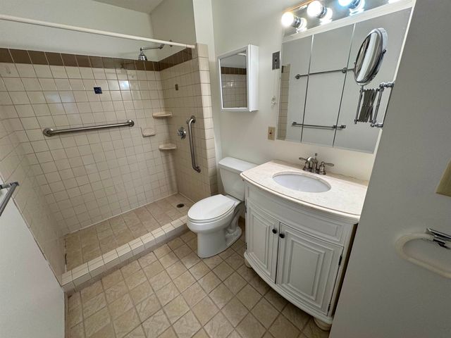 53 Lyme Rd Apt 27, Hanover, NH 03755