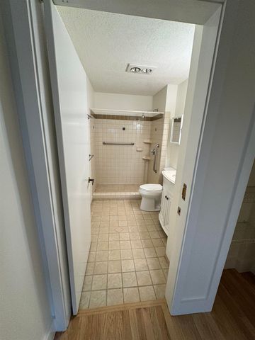 53 Lyme Rd Apt 27, Hanover, NH 03755