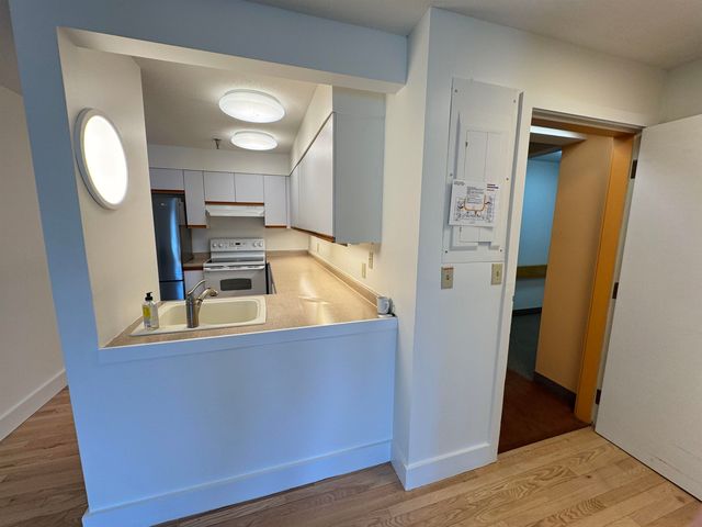 53 Lyme Rd Apt 27, Hanover, NH 03755