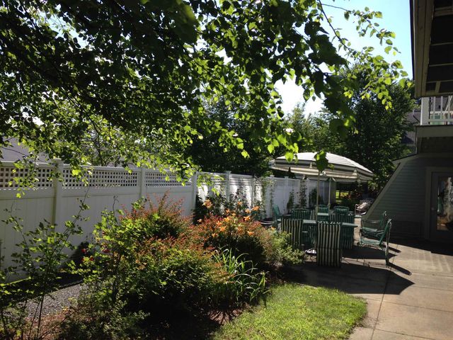 53 Lyme Rd Apt 27, Hanover, NH 03755
