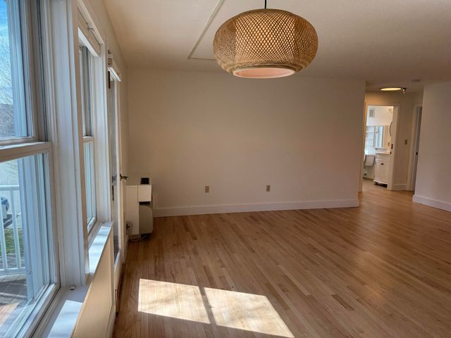 53 Lyme Rd Apt 27, Hanover, NH 03755