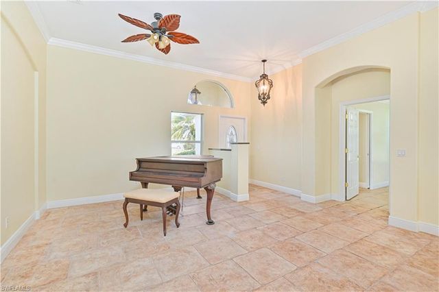 12585 Gemstone CT, Fort Myers, FL 33913
