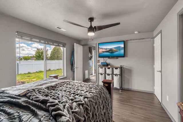 8092 Abbey Road, White City, OR 97503