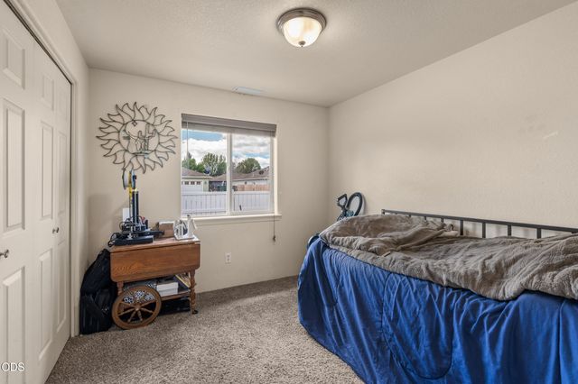 8092 Abbey Road, White City, OR 97503