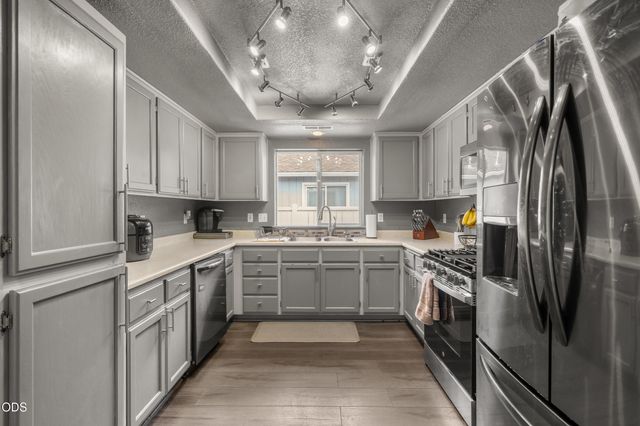 8092 Abbey Road, White City, OR 97503