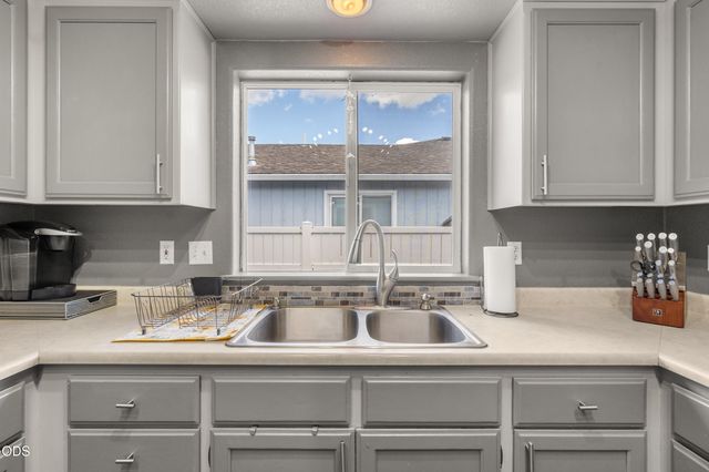 8092 Abbey Road, White City, OR 97503